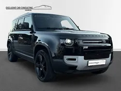 Santorini black Gebraucht 2024 Land Rover Defender SE SUV | 95.990 € (Etwas zu teuer)