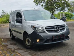 Weiß Gebraucht 2019 Mercedes Citan 108 Van / Kleinbus | 4.900 €