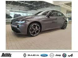 Weiß Gebraucht 2023 Alfa Romeo Giulia Limousine | 28.990 €
