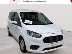 Weiß Gebraucht 2020 Ford Tourneo Courier Trend Van / Kleinbus | 12.489 € (Guter Preis)