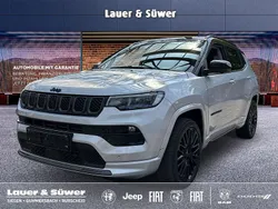 Silber Gebraucht 2022 Jeep Compass SUV | 26.900 € (Guter Preis)
