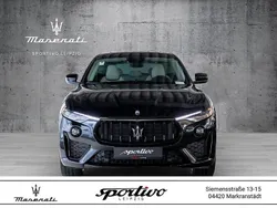 Nero ribelle Gebraucht 2022 Maserati Levante SUV | 59.999 € (Fairer Preis)