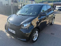Schwarz Gebraucht 2022 Smart ForFour Electric Drive Kleinwagen | 9.550 € (Fairer Preis)