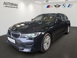 Schwarz ii Gebraucht 2022 BMW 318 Advantage Kombi | 24.990 € (Fairer Preis)