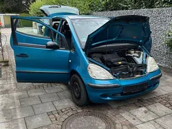 Blau Gebraucht 2002 Mercedes A140 Avantgarde Van / Kleinbus | 750 € (Fairer Preis)