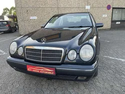 Schwarz Gebraucht 1999 Mercedes E240 Limousine | 3.500 € (Fairer Preis)