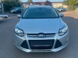 Silber Gebraucht 2013 Ford Focus Titanium Limousine | 3.300 € (Guter Preis)