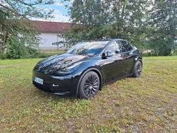 Schwarz Gebraucht 2024 Tesla Model Y Long Range RWD SUV | 39.999 € (Teuer)