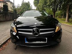 Schwarz Gebraucht 2015 Mercedes A180 Limousine | 8.799 € (Fairer Preis)