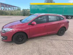 Rot Gebraucht 2014 Renault Mégane GrandTour Kombi | 2.500 €
