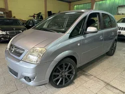 Silber Gebraucht 2006 Opel Meriva Edition Van / Kleinbus | 2.490 € (Fairer Preis)