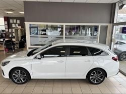 Weiß Gebraucht 2021 Hyundai i30 Prime Kombi | 16.990 € (Fairer Preis)