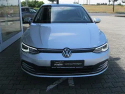 Silber Gebraucht 2020 VW Golf VIII Style Limousine | 18.490 € (Fairer Preis)