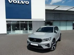 Grau Neu 2025 Volvo XC40 Core SUV | 37.500 € (Superpreis)
