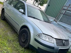Silber Gebraucht 2001 VW Passat Kombi | 499 € (Superpreis)
