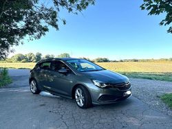 Grau Gebraucht 2017 Opel Astra Limousine | 13.499 € (Fairer Preis)