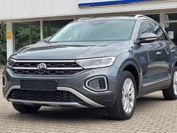 Schwarz Gebraucht 2023 VW T-Roc Style SUV | 27.450 € (Fairer Preis)