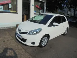 Weiß Gebraucht 2012 Toyota Yaris Life | 4.650 € (Guter Preis)