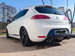 Weiß Gebraucht 2007 Cupra Leon Limousine | 8.500 € (Fairer Preis)