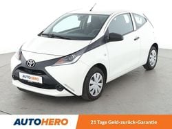 Weiß Gebraucht 2017 Toyota Aygo X-play Kleinwagen | 8.590 € (Fairer Preis)