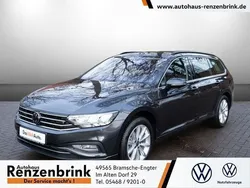 Grau Gebraucht 2022 VW Passat Business Kombi | 30.890 € (Teuer)
