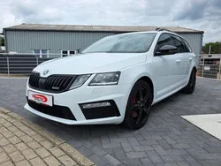 Weiß Gebraucht 2020 Skoda Octavia RS Kombi | 26.999 € (Guter Preis)