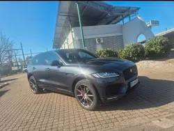 Grau Gebraucht 2016 Jaguar F-Pace First Edition SUV | 13.499 €