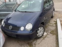 Blau Gebraucht 2003 VW Polo Kleinwagen | 1.500 € (Teuer)