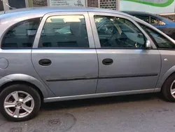 Gebraucht 2004 Opel Meriva Essentia Van / Kleinbus | 1.600 € (Fairer Preis)