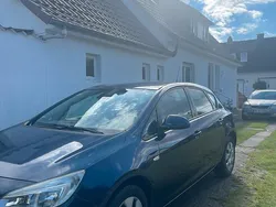 Blau Gebraucht 2010 Opel Astra Design Edition Kleinwagen | 5.500 € (Fairer Preis)