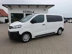 Jade weiß Gebraucht 2021 Opel Vivaro Van | 16.850 € (Fairer Preis)