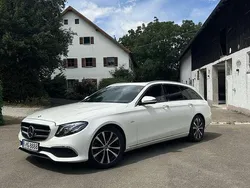 Weiß Gebraucht 2018 Mercedes E300 Avantgarde Kombi | 27.990 € (Fairer Preis)