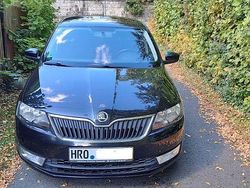 Schwarz Gebraucht 2015 Skoda Rapid Elegance Limousine | 7.000 € (Fairer Preis)