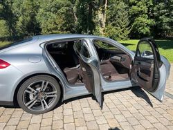 M7u rhodiumsilber metallic Gebraucht 2013 Porsche Panamera 4S Chrono Limousine | 43.999 €