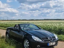Schwarz Gebraucht 2009 Mercedes SLK200 Cabrio | 14.990 € (Etwas zu teuer)