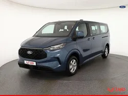 Blau Gebraucht 2025 Ford Tourneo Custom Van / Kleinbus | 45.890 €
