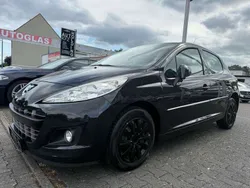 Grau Gebraucht 2012 Peugeot 207 Urban Move Limousine | 3.750 € (Fairer Preis)
