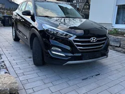 Schwarz Gebraucht 2017 Hyundai Tucson Trend SUV | 15.600 € (Fairer Preis)