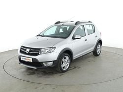 Grau Gebraucht 2015 Dacia Sandero Prestige Limousine | 9.680 € (Etwas zu teuer)