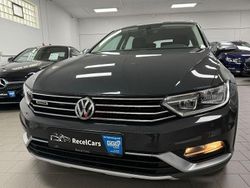 Grau Gebraucht 2018 VW Passat Alltrack Kombi | 18.900 € (Fairer Preis)