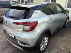 Silber Gebraucht 2021 Renault Captur Techno SUV | 15.900 € (Guter Preis)