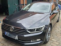 Grau Gebraucht 2019 VW Passat Comfortline Kombi | 19.200 € (Fairer Preis)