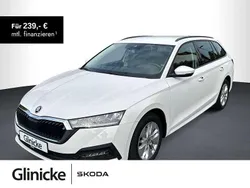 Weiß Gebraucht 2021 Skoda Octavia Ambition Kombi | 18.370 € (Superpreis)