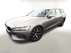 Metallic Gebraucht 2021 Volvo V60 Kombi | 30.540 € (Guter Preis)