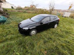 Schwarz Gebraucht 2015 Volvo V40 Kleinwagen | 9.500 €