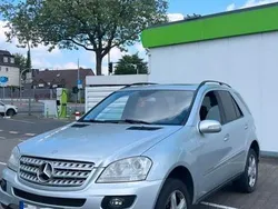 Silber Gebraucht 2006 Mercedes ML350 SUV | 9.850 € (Teuer)
