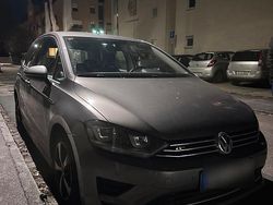 Grau Gebraucht 2016 VW Golf Sportsvan Van / Kleinbus | 12.900 € (Fairer Preis)