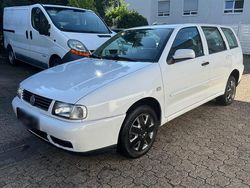 Weiß Gebraucht 2000 VW Polo Kombi | 1.800 € (Teuer)