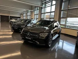 Grau Gebraucht 2020 Mercedes GLC220 SUV | 39.000 € (Etwas zu teuer)