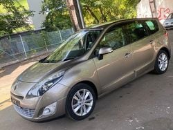 Beige Gebraucht 2009 Renault Grand Scénic III Dynamique Van / Kleinbus | 4.290 € (Guter Preis)